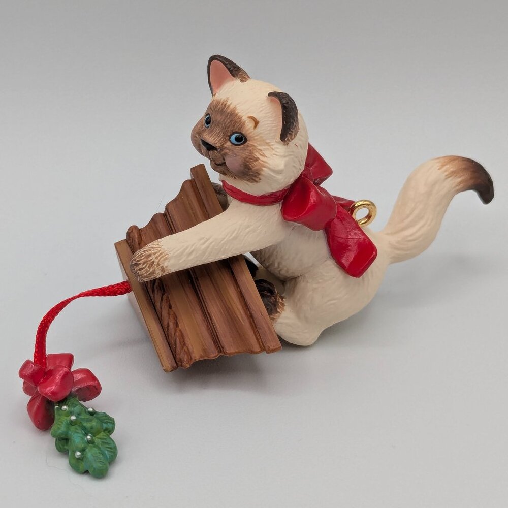 Hallmark Keepsake Mischievous Kittens 2009 Christmas Ornament, 11th in Series